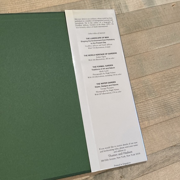 The Complete Landscape Designs and Gardens of Geoffrey Jellicoe - Picture 16 of 16